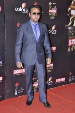 Gulshan Grover at Screen Awards red carpet in Mumbai on 12th Jan 2013 (25).JPG